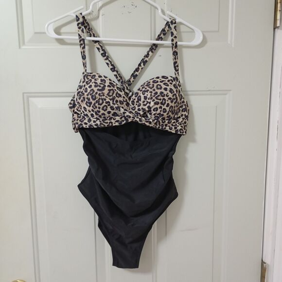 Swimsuit Women's One-Piece , Size M, Black And Animal Print NEW - Picture 1 of 12